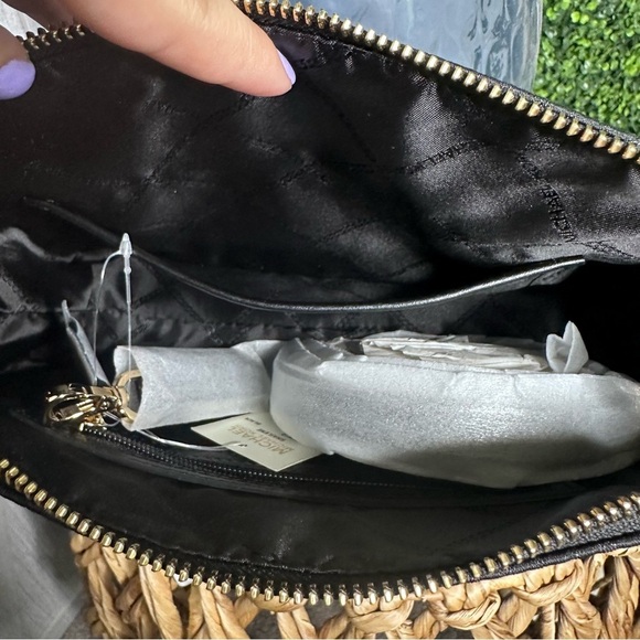 Mk shailene black gold studded pull zip nwt - Picture 11 of 15